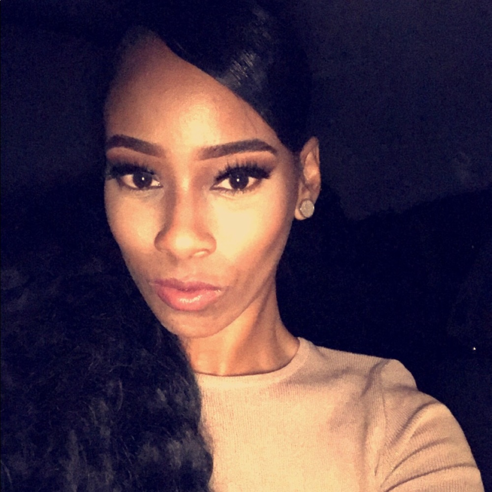 Meet your Posher, Janee